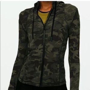 LIKE NEW Lululemon Green Camo Hooded Define Nulu Jacket